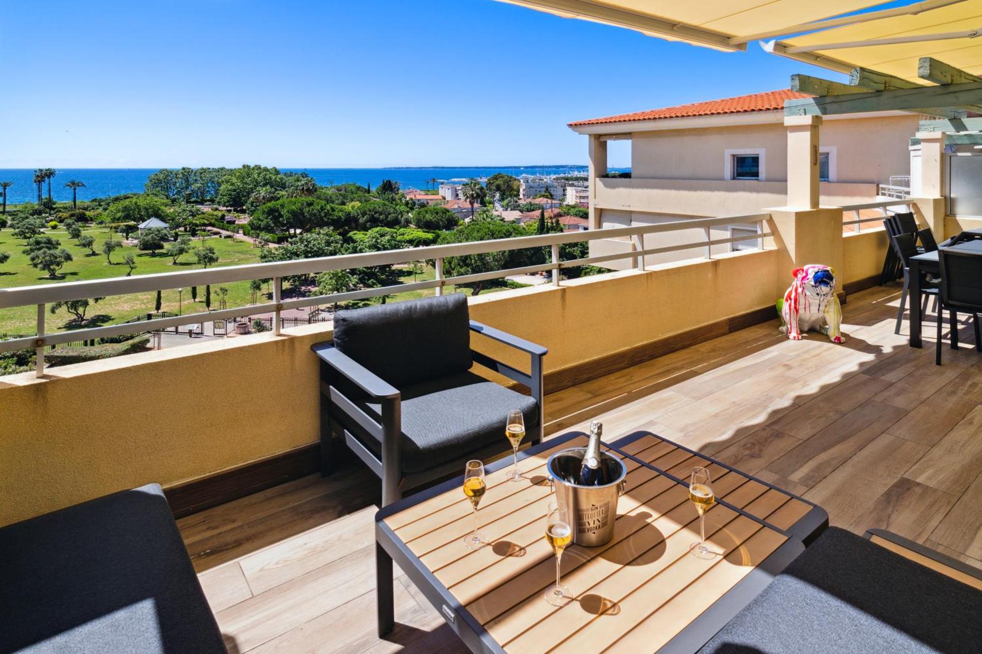 Duplex Villa Les Pins 89M2 Et Terrasse 30M2 Antibes Ngoại thất bức ảnh