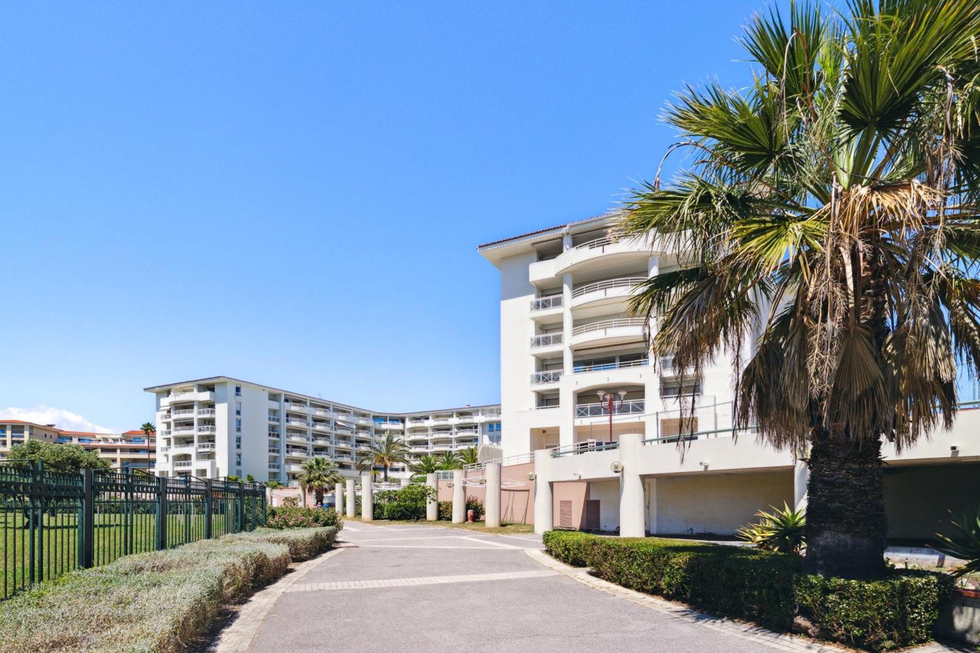Duplex Villa Les Pins 89M2 Et Terrasse 30M2 Antibes Ngoại thất bức ảnh